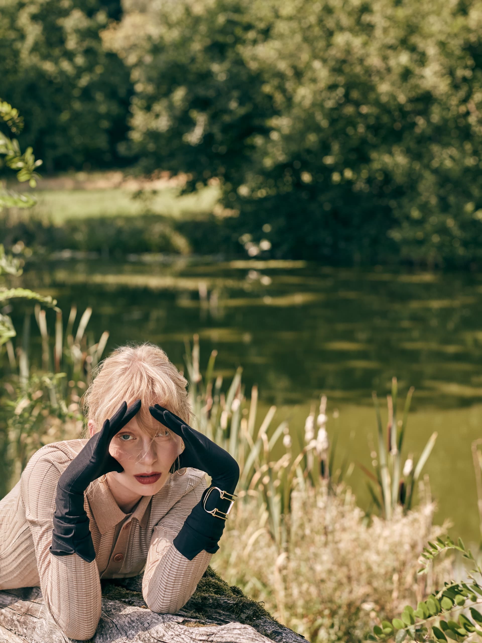 Grounds for Elle Indonesia — frame 3