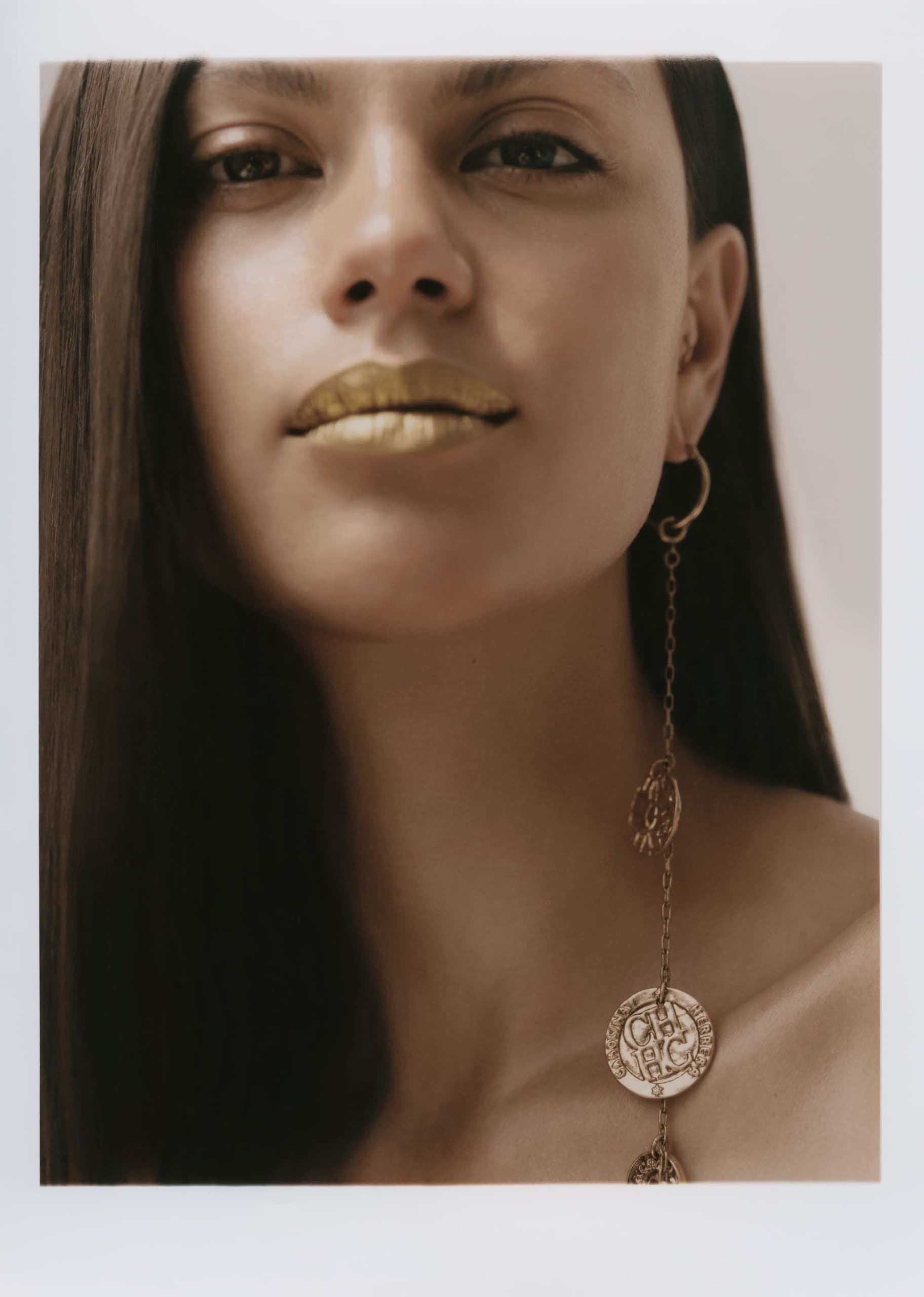 Pendant for L'Officiel Brasil — frame 3